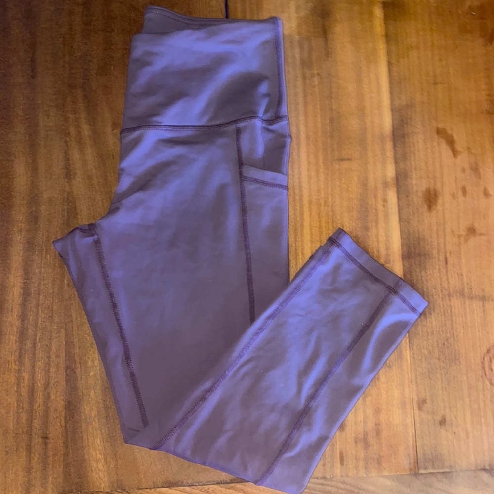 90 Degree Lilac Mid-Calf Leggings
